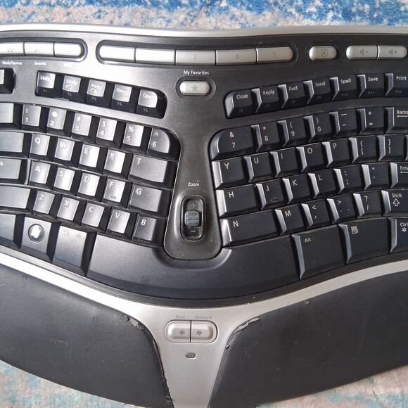 Microsoft Natural Wireless Ergonomic Keyboard 7000 WUG0619 Model 1118 NO DONGLE - Picture 3 of 7